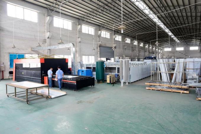 Guangzhou Yixue Commercial Refrigeration Equipment Co., Ltd. производственная линия завода 2